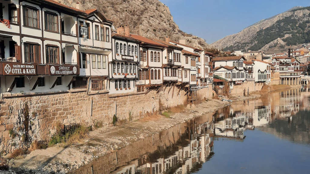 Yalıboyu-Evleri-Amasya-22.jpeg